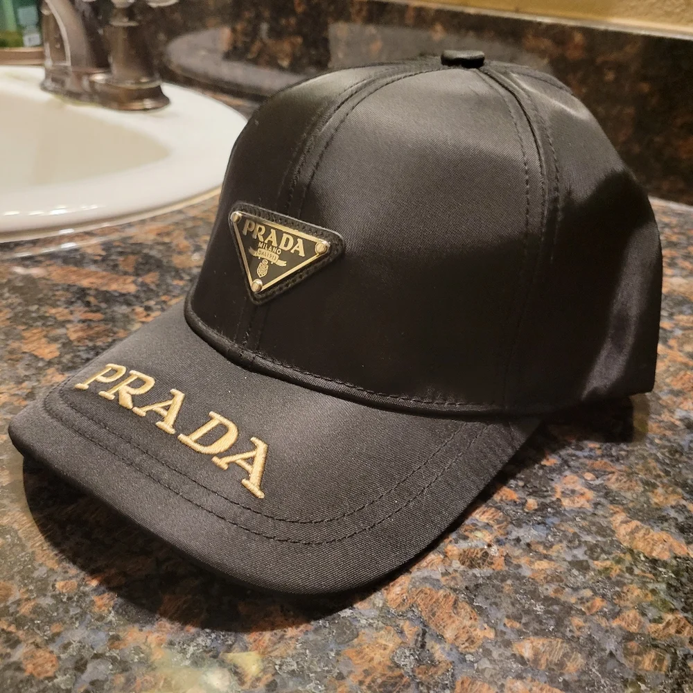 Prada Black Cap with Gold Logo - Picture 3 of 8